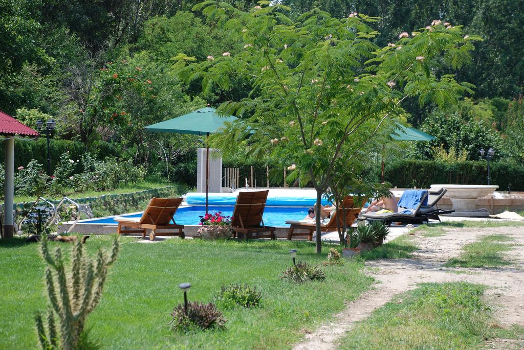 Villa Giulia Islaz Esterno foto